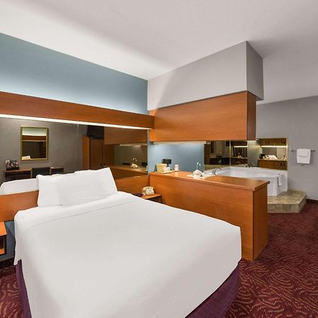 Econo Lodge Inn & Suites Mesquite - Dallas East Екстериор снимка