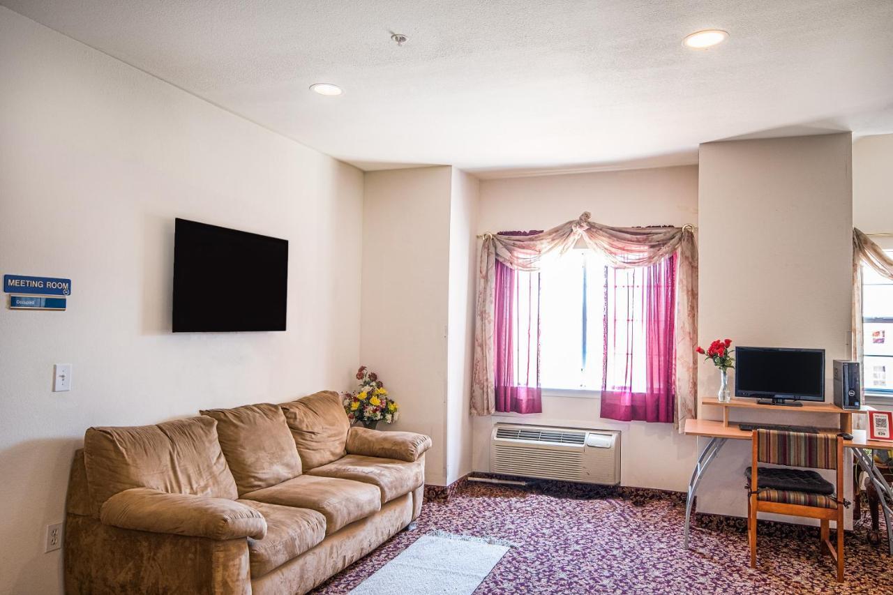 Econo Lodge Inn & Suites Mesquite - Dallas East Екстериор снимка