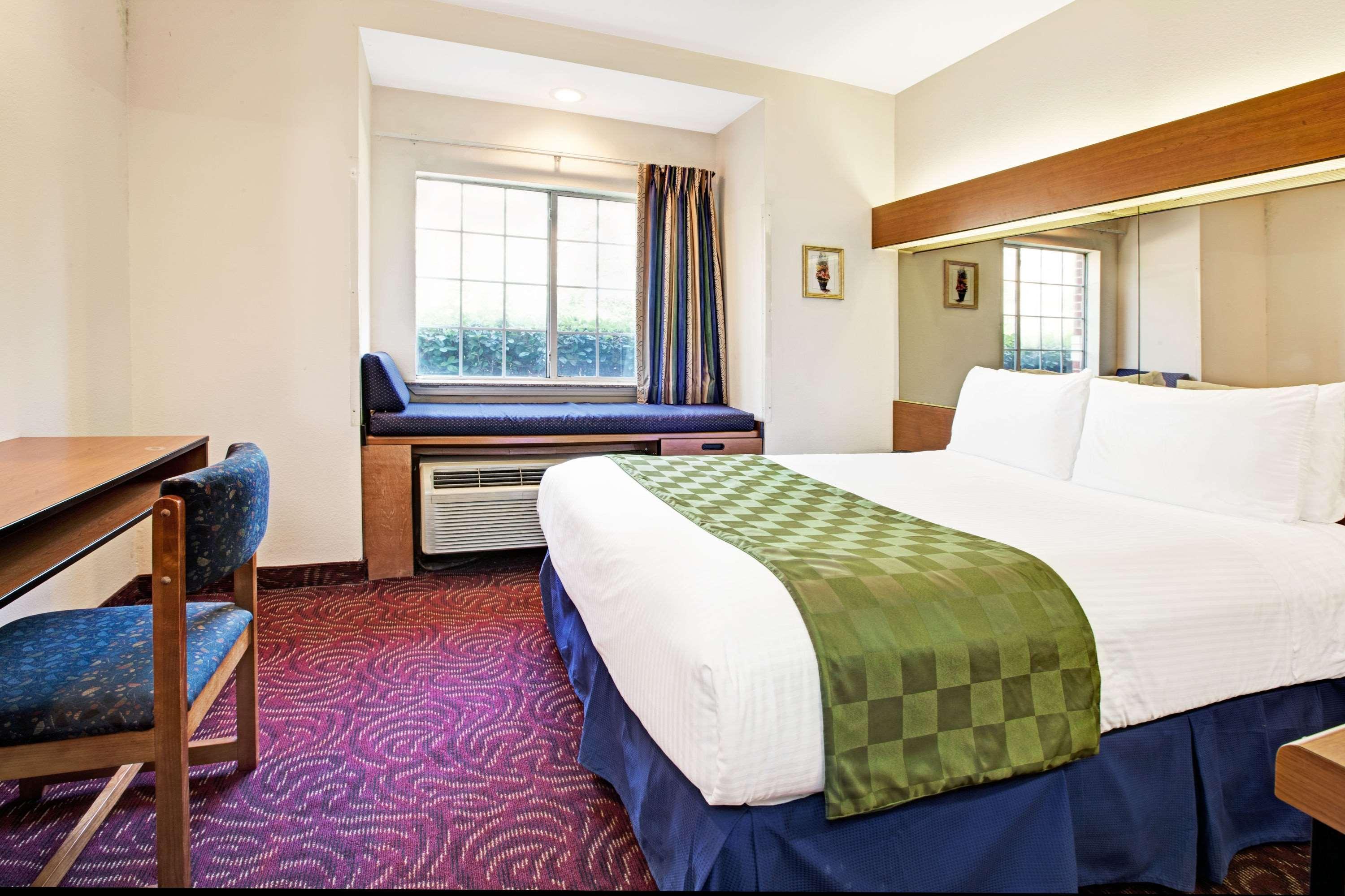 Econo Lodge Inn & Suites Mesquite - Dallas East Екстериор снимка
