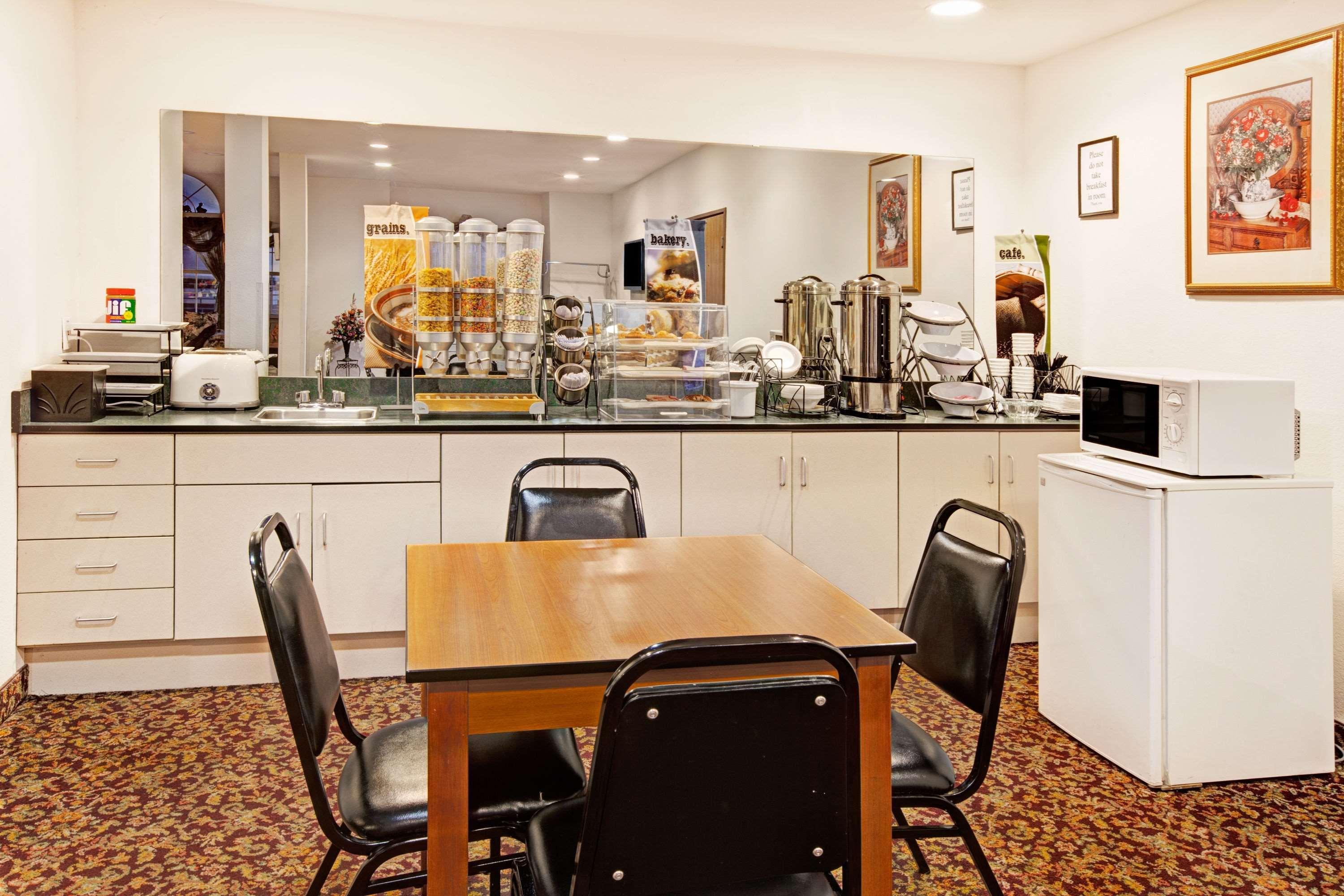Econo Lodge Inn & Suites Mesquite - Dallas East Екстериор снимка