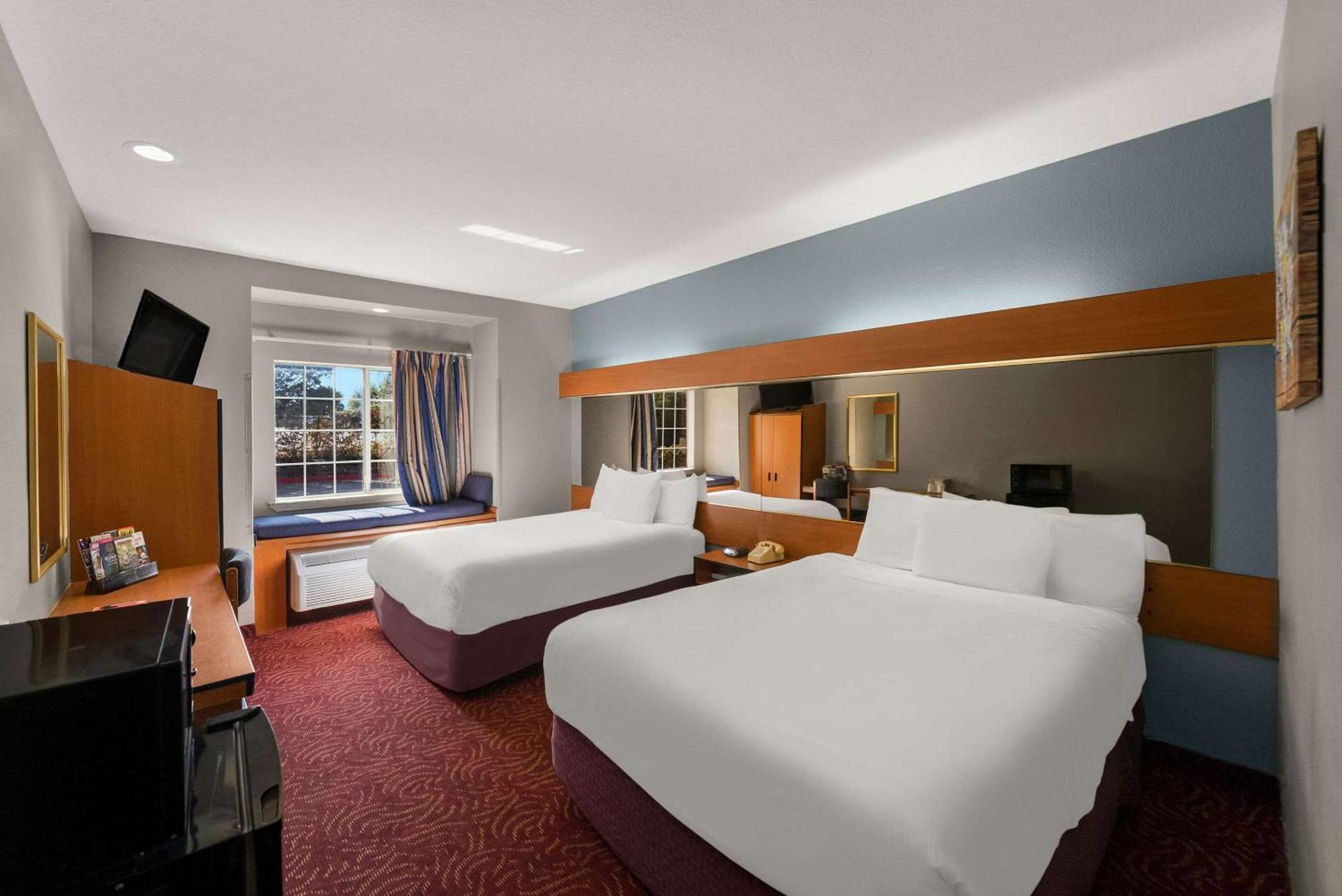 Econo Lodge Inn & Suites Mesquite - Dallas East Екстериор снимка