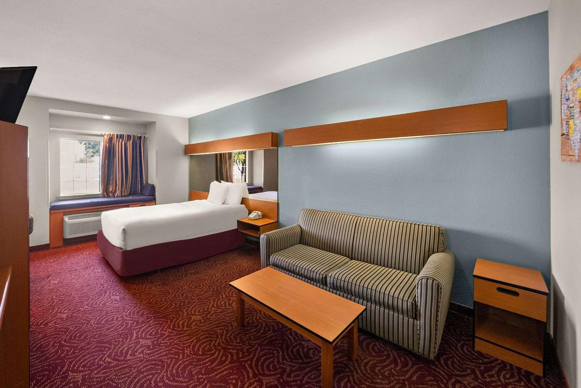 Econo Lodge Inn & Suites Mesquite - Dallas East Екстериор снимка