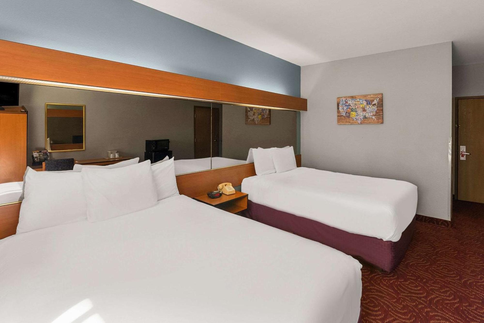 Econo Lodge Inn & Suites Mesquite - Dallas East Екстериор снимка