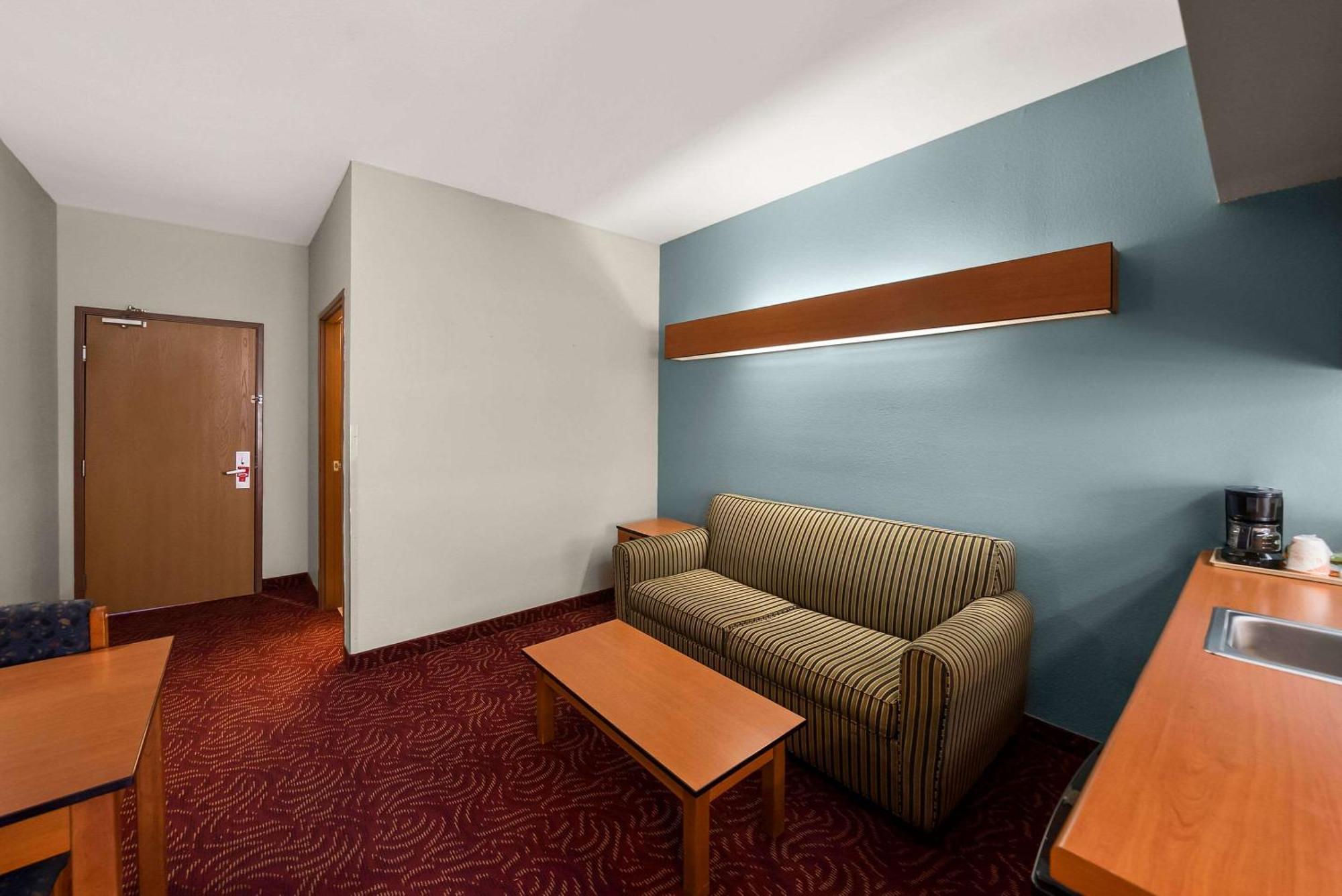 Econo Lodge Inn & Suites Mesquite - Dallas East Екстериор снимка