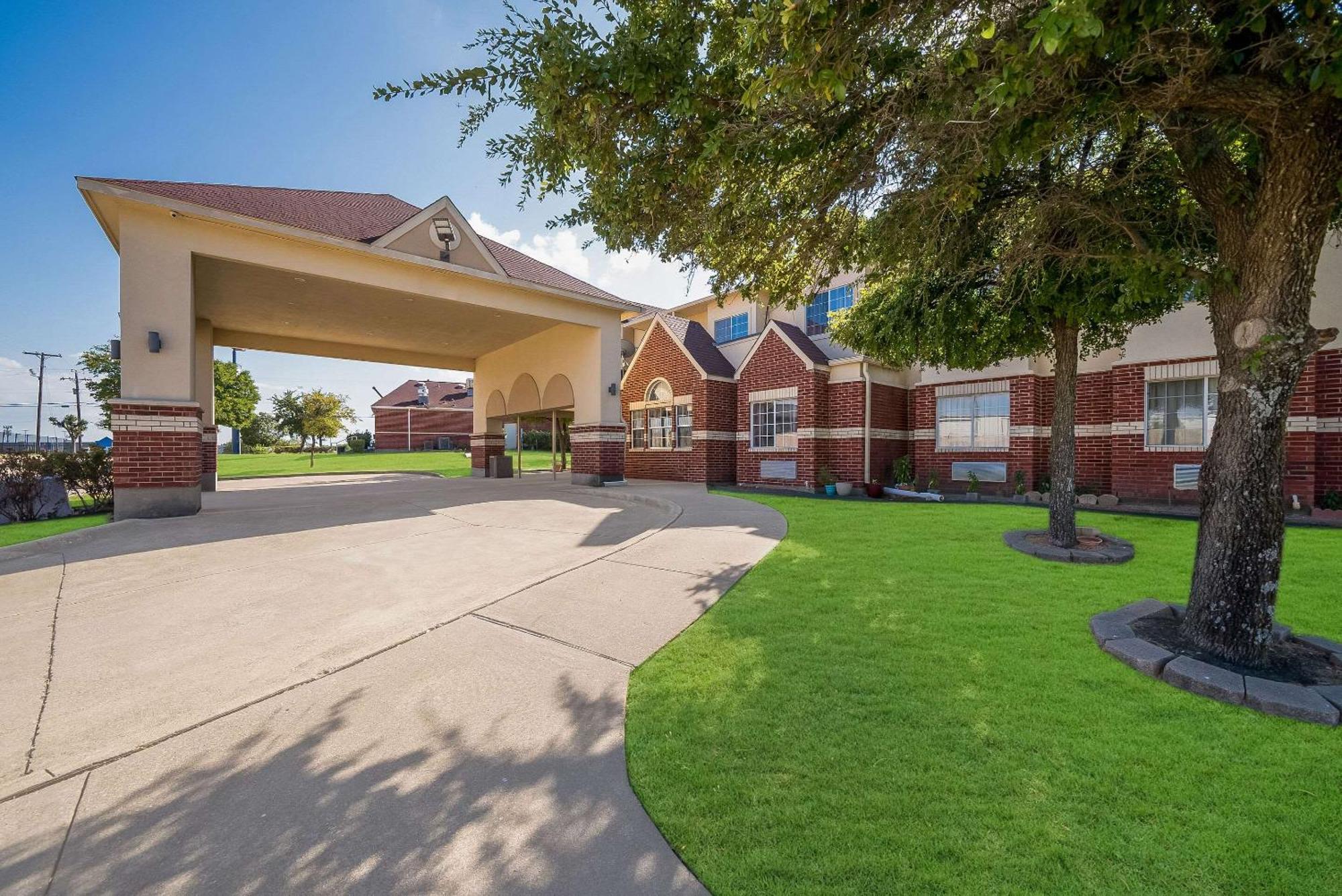 Econo Lodge Inn & Suites Mesquite - Dallas East Екстериор снимка